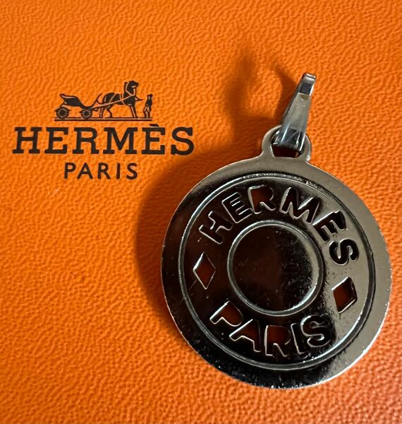 新品ショップ袋梱包　HERMES エルメス　セリエ　ペンダントトップ　特大サイズ