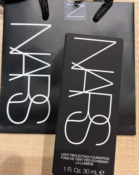 限定1点 NARS ライトリフレクティング ファンデーション 02164
