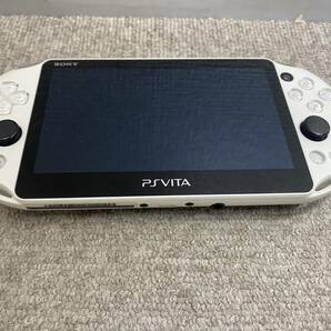 【MC3995YR】１円スタート SONY PSvita PCH-2000 ホワイト 本体のみ ジャンク品 動作未確認 ゲーム機 プレステーション の画像1