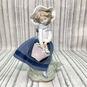 m002 D2(60) 3 LLADRO リヤドロ 5222 綺麗な花ばかり フィギュリン 陶器 人形 置物 少女 花かご