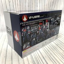 s001 S1 未組立 DX超合金 VF-1J アーマードバルキリー (一条輝機) 超時空要塞マクロス バンダイ プラモデル 保管品_画像5