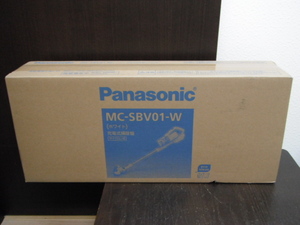 未使用品 パナソニック サイクロン式 充電式掃除機 MC-SBV01-W