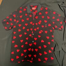 L シュプリーム　Heart 17ss rayon shirt ハート　半袖　シャツ　Tシャツ　　レーヨン 半袖シャツ supreme 黒　赤　ボックスロゴ　Box_画像1