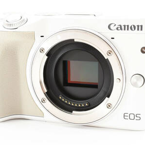 ★☆ キャノン Canon EOS M3 ボディ ホワイト ミラーレス一眼 動作良好！美品！#2099373 ★☆の画像2