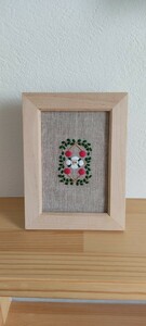 ハンドメイド 額入り さくらんぼ刺繍　フレーム付き　樋口愉美子さん好きな方に　手刺繍