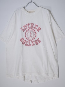 R JUBILEE/アールジュビリー 2021 AP STUDIO(アパルトモン)別注 LUTHER COLLEGE Tシャツ [LTSA74625]