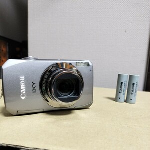 Canon キャノン digitalcamera　デジタルカメラ PC1561 　genuine batteries also included