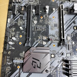 中古品 マザーボード ATX ASRock B550 Phantom Gaming 4 の画像4