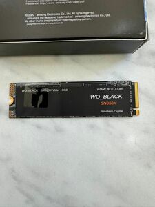 M.2 SSD NVMe 4TB ポータブルケース ヒートシンク付き