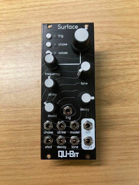 Surface Qu-bit Electronix