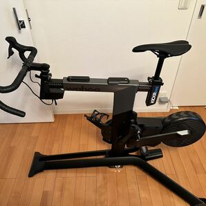 Wahoo KICKR BIKE スマートバイク 中古美品の画像1