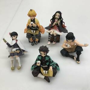 No.4812 ★1円～ 【フィギュアセット】 鬼滅の刃 炭治郎 禰豆子 善逸 伊之助 カナヲ 胡蝶しのぶ 煉獄杏寿郎 宇髄天元 猗窩座 他 ジャンク品の画像3