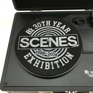 No.4857【★1円～】B’z レコードプレーヤー（ブラック) B’z 30th Year Exhibition “SCENES” 1988-2018 中古品の画像4