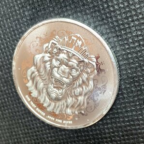 31.1 グラム 2021年 (新品) ニウエ「とどろく・ユダのライオン」純銀 1 オンス 銀貨の画像3