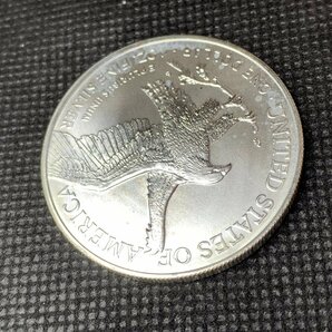 31.1 グラム 2022年 (新品) アメリカ「イーグル・ウオーキング リバティ」純銀 1オンス 銀貨の画像6