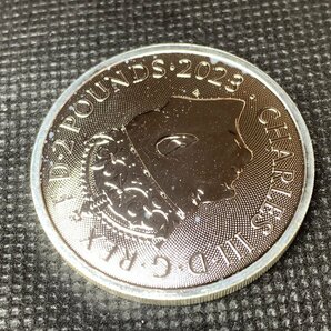 31.1グラム 2023年 (新品) イギリス「チャールズ3世戴冠式記念」純銀 1オンス 銀貨の画像6