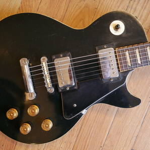 ◆HOLLY レスポールタイプ エレキギター ブラック 現状・ジャンク品 ソフトケース付属 ホーリーの画像3