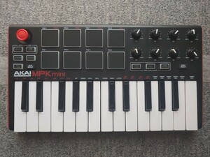 【ジャンク品】AKAI MPK mini MIDI コントローラー　キーボード パッド　USB コンパクト