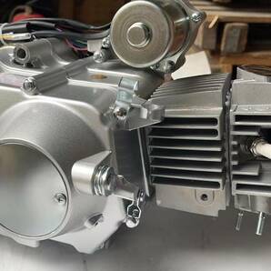 送無 新品 エンジン 110cc セルモーター マニュアルクラッチ アルミシリンダー バイク モンキー・ゴリラ・ダックス・DAX・カブ・ATVの画像3