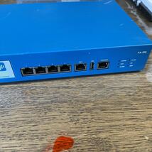 「2F」Palo Alto Networks PA-200 電源アダプタ一無い　　動作未確認　現状出品_画像2