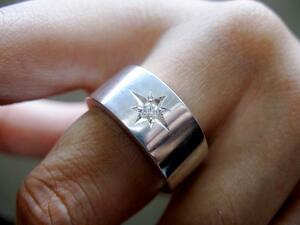 . tail engraving [ one star diamond flat strike ring ] hand made 74