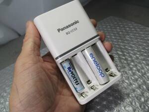 【■Panasonic 充電式ニッケル水素電池 充電器 BQ-CC53 動作OK　送料185円　】★ 