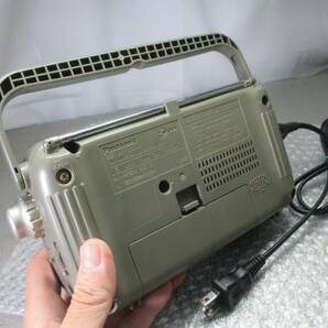 【■Panasonic ワイドFM対応 FM/AMポータブルラジオ RF-2400 動作品 ACコード付き】★ の画像5