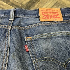 Levi's