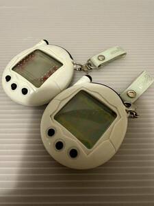 2 piece set used BANDAI Bandai ......! Tamagotchi Plus infra-red rays communication attaching white electrification has confirmed 