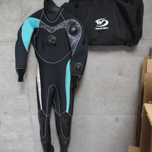 World Dive ワールドダイブ ドライスーツ 着丈145cm ブーツ24.5cm 収納バッグ付き ダイビング 管理6k0417H-F06の画像1