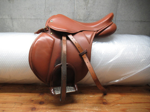 HARRISON-BROWN HB is lison Brown wing The -Windsor horse riding saddle England made stirrups 16 1/2 M control 6k0413M-H01