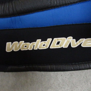 World Dive ワールドダイブ ドライスーツ 着丈148cm 厚み4mm ブーツ25cm 収納バッグ付き ダイビング 管理6k0422N-E01の画像7