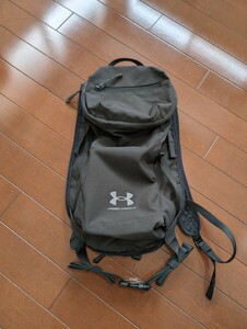 直営限定品 UNDER ARMOUR アンダーアーマー UAフレックス トレイル バックパック 1378411 トレーニング ブラック 13L 送料込