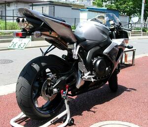 新品 CBR1000RR ('04'05'06) SC57 フェンダーレス 車検対応