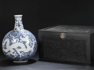 古びた蔵『明 永楽 陶磁器 青花留白海水龍紋 大扁瓶』極細工 置物 擺件 古賞物 古美術 中国古玩