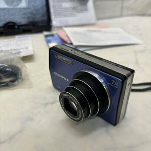 良品 オリンパス Olympus μ-7000 箱、取説、バッテリー、充電器付き コンパクトデジタルカメラ ブルー 青の画像2