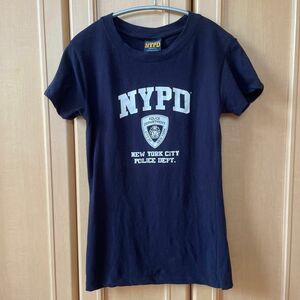 NYPDのTシャツ