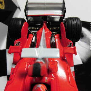 フェラーリ F2004 シューマッハー ワールドチャンピオン2004 ※ミニチャンプス用ケース【ホットウィール 1/43 F1ミニカー】の画像5