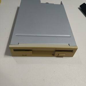 PC-98、MSX対応FDD ダイレクトドライブ YE DATA YD-702D-6639D 3.5インチ内蔵　FDドライブ　動作確認済み 中古美品 D4