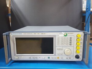 (NBC) 中古 R&S SMIQ03E ベクトルシグナルジェネレータ (Opt. B10 B11 B42) 300kHz to 3.3GHz Signal Generator (7369/005)