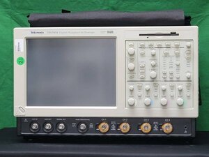 (NBC) Tektronix TDS7054 ディジタルフォスファオシロスコープ 500MHz, 4ch, 5GS/s Digital Oscilloscope (中古 1414)