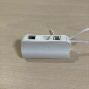 モバイルバッテリー 5000mAh MFi/PSE認証済みLightningコネクター&タイプCコネクター内蔵 蓄電用ケーブル内蔵