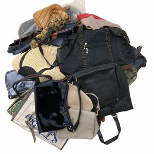 B-⑦ バッグ まとめ売り 約15kg 未使用含む かばん カバン 鞄 バッグ BAG トートバッグ ポーチ ショルダー 他 大量 卸売り