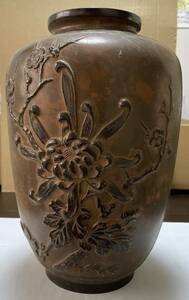 鋳銅製 夏目型 花瓶 花器 菊 梅 小鳥 浮き彫り草花文 盛上図骨董 古美術 銅製 鋳銅 花生 花入 華道具