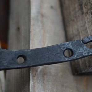 [世界に一本だけ] 鍛造ナイフ 鉈型 パラコード キャンプ アウトドア ブッシュクラフト 薪割り ナタ 鉈 刃物 包丁 フルタング ウチッパの画像7