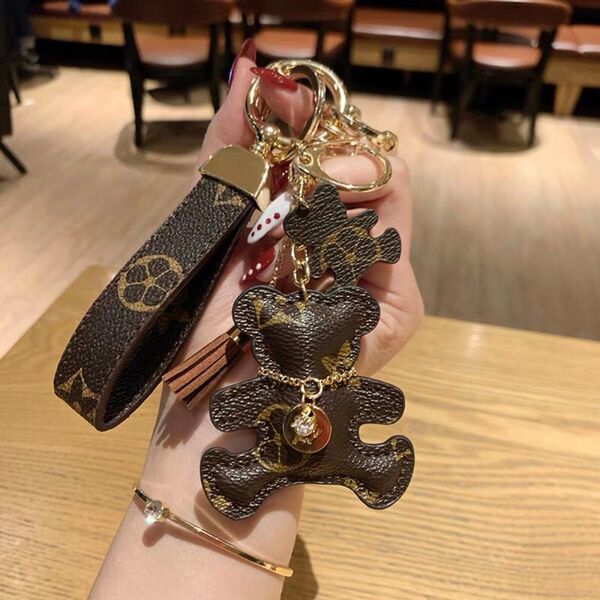 小熊 茶色 キーホルダー チャーム 鍵 お洒落 可愛い リング