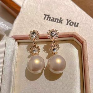 ピアス ゴールド パール 真鍮 おしゃれ キラキラ フォーマル 結婚式 韓国 アクセサリー 新品