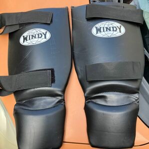 WINDY ウィンディ　レッグプロテクター　レガース　M 黒　キックボクシング　総合系格闘技