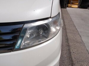 日産 セレナ CC25 H19年 ヘッドライト 左側 KOITO 100-24859 HID 22-8B07