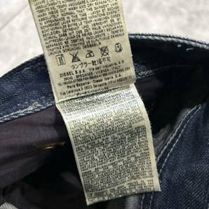 Q ■ イタリア製 '国内正規品' DIESEL ディーゼルDARRON REGULAR SLIM TAPERED デニムパンツ / ジーンズ W29 L32 メンズ ボトムス 古着 の画像9